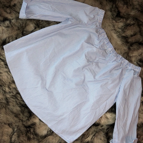 Off the shoulder top - Picture 1 of 1